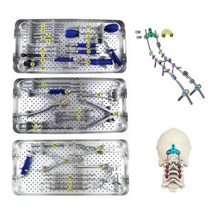 Ensemble chirurgical de composants d'implantation vertébrale en alliage de titane : Vis pédiculaires, tiges, crochets, connecteurs, équipement de fixation - Product Image 1