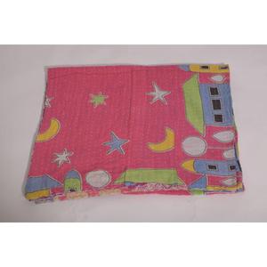 ผ้าห่มลายดอกไม้สไตล์วินเทจ Lavinas ผ้าควิลท์คันธาทำมือจากผ้าฝ้าย ผ้าคลุมเตียงสไตล์โบโฮอินเดีย ผ้าห่มสองด้าน ของตกแต่งเตียง เป็นมิตรกับสิ่งแวดล้อม - Product Image 3