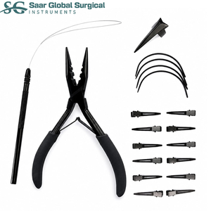 Pinza para Extensiones de Cabello SAAR GLOBAL SURGICAL Modelo SGS-1044 en Color Negro para Uso Comercial, Instalación y Remoción - Product Image 1