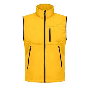MAINTAIN Gilet sans manches à col montant pour homme, couleur jaune moutarde, style sportif - Product Image 1
