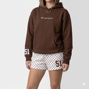 ชุดเซ็ตเสื้อฮู้ดดี้โอเวอร์ไซส์คุณภาพสูงสำหรับผู้หญิงและกางเกงขาสั้นลายจุดเข้าชุด ผ้าฝ้าย 100% สวมใส่สบายๆ - Product Image 5
