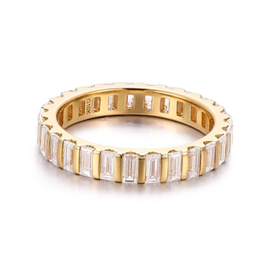 Anillo de Eternidad de Diseño Clásico, Joyería para Mujer, Incrustaciones de Oro Amarillo de 10K con Diamante de Laboratorio con Corte Baguette, Perfecto para Regalo de Aniversario - Product Image 4