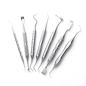 Curetas Quirúrgicas Dentales Manuales Profesionales de Acero Inoxidable, Instrumentos Reutilizables para Tratamiento Oral, Limpieza y Raspado Periodontal - Product Image 1