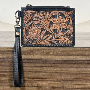 Cartera pequeña de cuero con diseño floral personalizado, monedero con grabado floral y tarjetero para tarjetas ATM, con correa para la muñeca, para uso diario. - Product Image 3