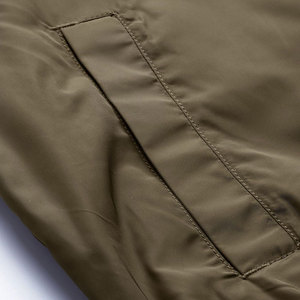 Blouson bomber vert olive pour homme, col mandarin, fermeture éclair, coupe classique, couleur unie, matière viscose/polyester, vêtement d'hiver - Product Image 5