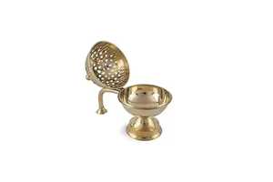 Ensemble brûleur d'encens cylindrique rose avec manchon extérieur palmier doré, couvercle métallique, support pour bakhoor et diffuseur de parfum - Product Image 3