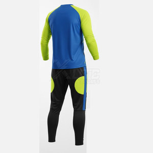 Tenue de football athlétique respirante pour gardien de but avec tissu lisse et option d'impression personnalisée du nom et du numéro - Product Image 4