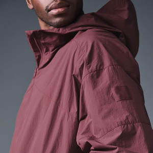 Veste de course 100 % nylon pour hommes, vente en gros, design personnalisé, coupe-vent d'extérieur avec col montant, imperméable et grandes tailles - Product Image 4