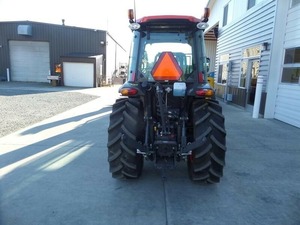 Tractor M5-111 2022, Equipo Premium Listo para Exportación, Suministro a Granel de Alta Resistencia - Product Image 4