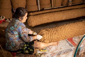Meilleures ventes : Rouleau de fibres de coco tissées classiques à motif écossais, haute densité, avec support réversible en polypropylène écologique Riverbank - Product Image 2