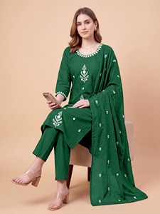 <b>Women</b>’s embroidered rayon <b>kurta</b> pant dupatta set elegant ethnic wear breathable fabric smooth texture festive graceful tradition - Product Image 4