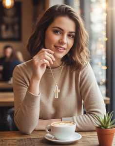 Pendentif croix chrétienne en os blanchi fait main avec fil de laiton enroulé, chaîne dorée résistante au ternissement, collier de mariage pour femme - Product Image 5