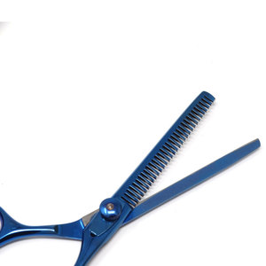 Ciseaux de coiffure professionnels en acier inoxydable couleur or avec lame tranchante pour la beauté, la coiffure en salons - Product Image 4
