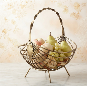 Panier à fruits élégant en fil métallique avec poignée pour le rangement et la présentation des fruits, usage polyvalent - Product Image 1