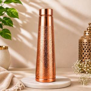 Bouteille d'eau réutilisable en cuivre pur de qualité supérieure, fabriquée à la main, étanche, compatible lave-vaisselle, avec bouchon à vis, design traditionnel en cuivre pour - Product Image 2