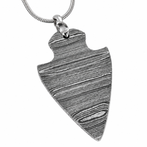 Collar con Colgante de Metal Hecho a Mano con Diseño de Punta de Flecha Texturizada, Estilo Moderno y Exquisito - Product Image 5