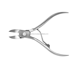 Outil de manucure professionnel en acier inoxydable, coupe-cuticules couleur argent, modèle RE-101-15 de REEAX ENTERPRISES - Product Image 1