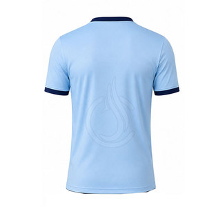Uniforme de Fútbol Personalizado de Poliéster, Jersey y Pantalones Cortos Ligeros Diseñados para Partidos Competitivos, Prácticas y Torneos - Product Image 6