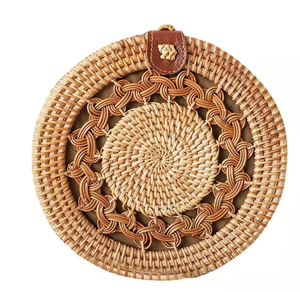 Bolso Redondo de Ratán Natural, Hecho en Vietnam, para Uso Diario, Playa, Viajes y Moda - Product Image 1
