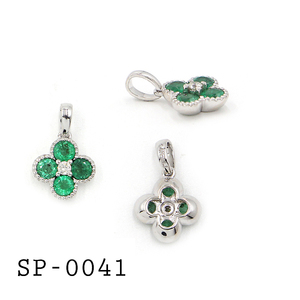 จี้เพชรขาว (ทรงกลม) 14 กิโลวัตต์ 0.50 กะรัต และเพชรขาว (ทรงกลม) 0.03 กะรัต - Product Image 1