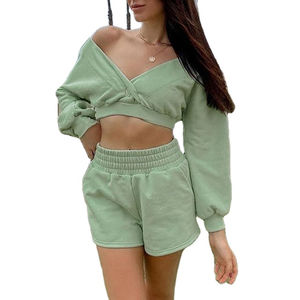 Ensemble de survêtement en velours pour femme, composé d'un sweat-shirt à capuche court avec logo brodé et d'un pantalon de jogging, deux pièces - Product Image 1