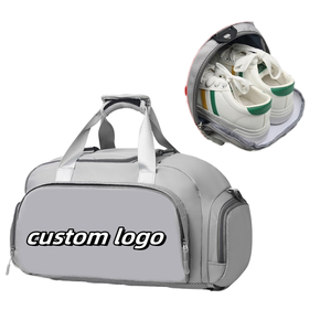 Sac de sport en nylon léger et de grande capacité avec logo personnalisé – Sac de voyage et de sport portable, imperméable et tendance - Product Image 3