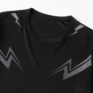 Conjunto Deportivo de Secado Rápido para Correr al Aire Libre, Camiseta de Compresión y Pantalones Cortos, Venta al Por Mayor OEM, por AMAZING INDUSTRIES - Product Image 6