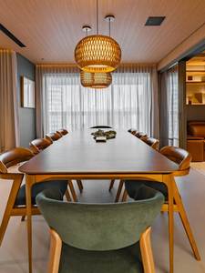 Juego de Comedor Moderno de Teca con Sillas Tapizadas, Muebles Contemporáneos de Lujo para Interiores de Villas y Hoteles - Product Image 3