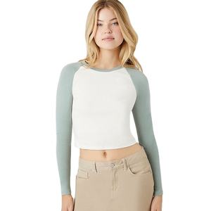 เสื้อผ้าสตรีคุณภาพสูง ดีไซน์แขนเสื้อแบบวินเทจทรงเรกแลน ตัดเย็บทรงเข้ารูป สไตล์สตรีทแวร์ ผ้าฝ้าย 100% น้ำหนักเบา ยืดหยุ่น ระบายอากาศได้ดี - Product Image 1