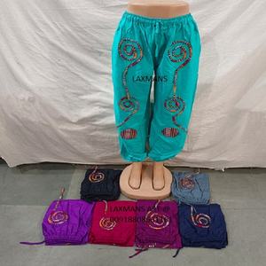 ชุดนอนผ้าคอตตอนปะแบบลำลองของผู้หญิงระบายอากาศได้ดีสีพื้นพิมพ์ลายสไตล์อินเดีย - Product Image 1