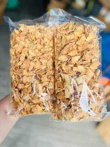 Chips de coco tostado de Vietnam, bocadillo crujiente dulce hecho de rodajas de coco frescas utilizadas como bebida, Chips de coco tostado - Product Image 3