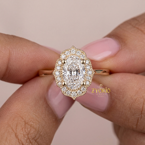 Bague de fiançailles ovale de qualité supérieure avec accent milgrain, bijou élégant et discret, idéal pour une demande en mariage, un événement de mariage ou une occasion spéciale - Product Image 1