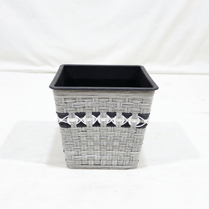 Trending Minimalist Eco-Friendly <b>Plastic</b> Square <b>Planter</b> Durable Weatherproof Indoor Outdoor Flower Pot - Product Image 1
