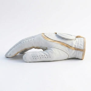 ถุงมือหนังแกะคาเบรตต้าระดับพรีเมียมสำหรับกอล์ฟ มือซ้าย ใช้ได้ทั้งชายและหญิง ดีไซน์หรูหรา ประสิทธิภาพสูง ป้องกันรังสียูวี จับกระชับมือ ยืดหยุ่นได้ดี รับผลิตแบบ OEM ODM - Product Image 2