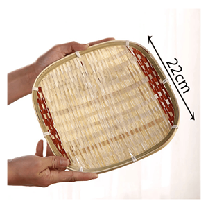 Cesta de bambú tejida con la técnica de la artesanía del bambú para decoración de paredes y como adorno tradicional para el hogar, origen Vietnam. - Product Image 1