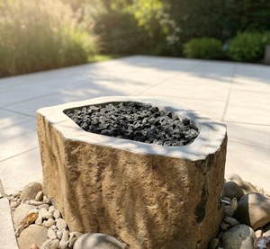Brasero en pierre au charbon de bois, design rustique autoportant pour terrasse et jardin - Product Image 1