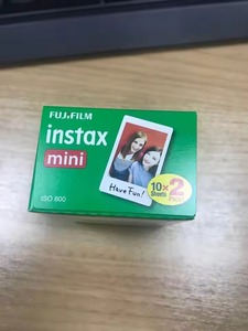 ฟิล์มกล้อง Fujifilm Instax ขนาด 3 นิ้ว ขอบขาว เงา แบบมีกาวในตัว สำหรับ Instax Mini 8 9 11 7s - Product Image 2