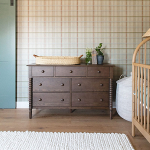 Commode à 7 tiroirs en bois massif moderne, meuble de rangement vintage pour chambre à coucher, finition noyer - Product Image 5