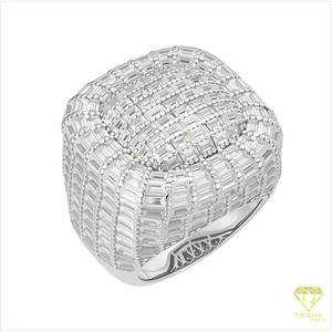 Anillo de Lujo de Plata 925 con Diamante Cultivado en Laboratorio y Cristales Estilo Baguette para Compradores de Joyería al Por Mayor - Product Image 2