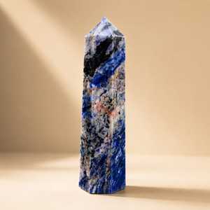 Tour de cristal de sodalite naturelle, pierre de guérison |   Pointe de Sodalite Bleue pour la Méditation, le Reiki et la Décoration Intérieure - Nouvel An Chinois, Thanksgiving - Product Image 4