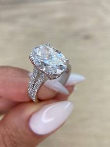 แหวนหมั้นเพชรทรงรี 7.50 กะรัต เพชรเลี้ยงในห้องปฏิบัติการ ทอง 18K สำหรับผู้หญิง |   แหวนแต่งงานแบบซ่อนเพชรทรงโซลิแทร์ ได้รับการรับรองจาก IGI | - Product Image 3