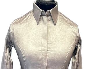 Camisa Western Show de vaquera hecha a mano en tela elástica de tafetán plateada - Product Image 1