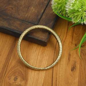 Chaîne de cheville bohème en laiton doré avec fermoir écaille de poisson, bijoux torsadés bohèmes pour femme - Product Image 4