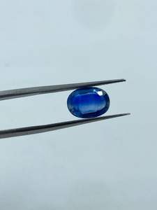 Piedra Preciosa de Cianita Azul Real Natural de Alta Calidad en Corte Oval Suelto de 2.86 Quilates para la Fabricación de Joyas - Product Image 4