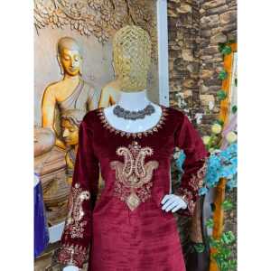 Magnifique ensemble de vêtements traditionnels chinois en velours - Haut, bas et dupatta pour les fêtes - Product Image 3