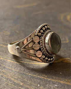 Designer Vintage Style <b>Ring</b> 925 Sterling Silver Oval Shape Blue <b>Labradorite</b> Band Big Statement Jewelry Supplier - Product Image 2