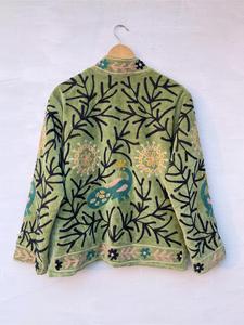 Elegante Chaqueta Suzani de Terciopelo Verde con Bordado Floral y Patrón de Pavo Real, Manga Larga, Estilo Bohemio, Ropa de Abrigo de Invierno para Mujer - Product Image 2