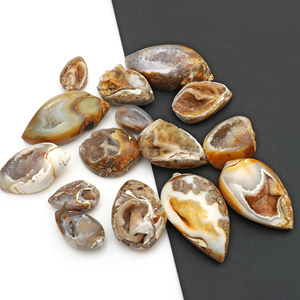 Concha de Caracol Fossilizada Natural Cristalizada, Druzy, Gema Multicolor, Cabujón Brillante, Gema al por Mayor - Product Image 4