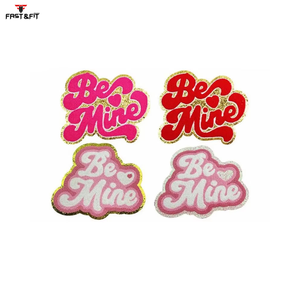 Patchs brodés 3D en PU personnalisés à prix abordable, avec logo, bordure adhésive de haute qualité, fabriqués au Pakistan pour les casquettes - Product Image 2