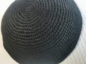 Kippa en coton tricoté à la main, couleur unie, chapeau islamique pour hommes, garçons, enfants, toutes tailles, à porter en toutes saisons - Product Image 6